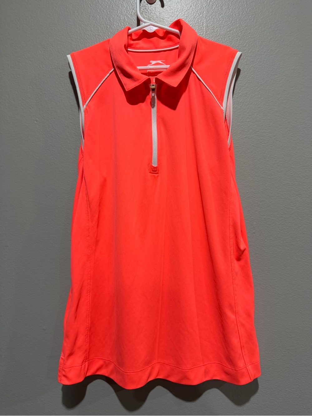 Slazenger Hot Pink Sleeveless Zip Polo Tank size S
